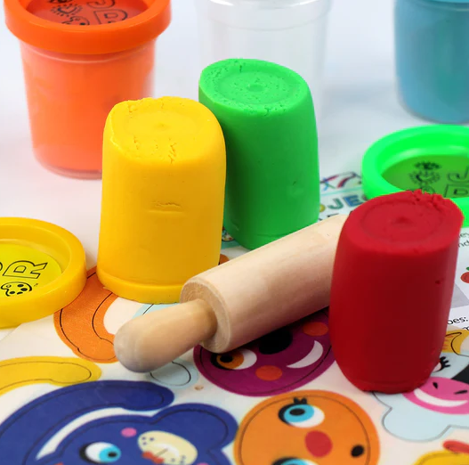 JR 6 Doughs + Wooden Roller - Elegant Mommy