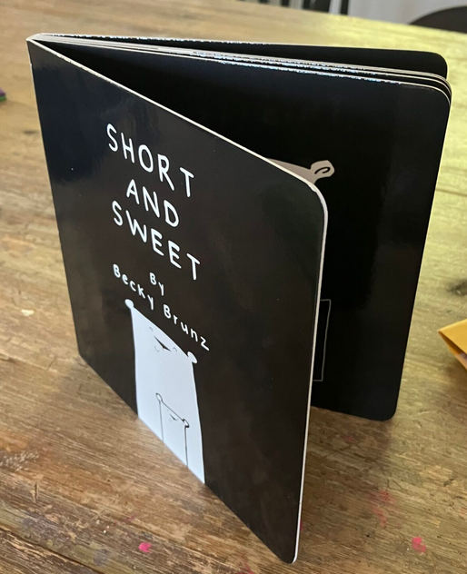 *Short and Sweet Close Black and White High Constrast Book