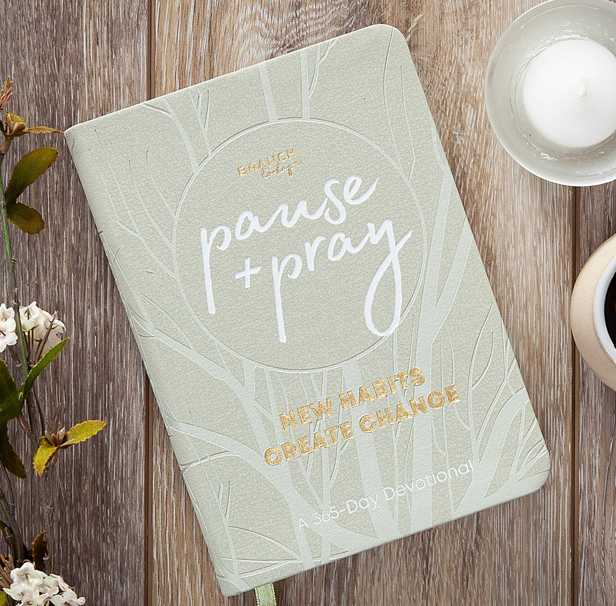 Pause and Pray (Daily Devotional)