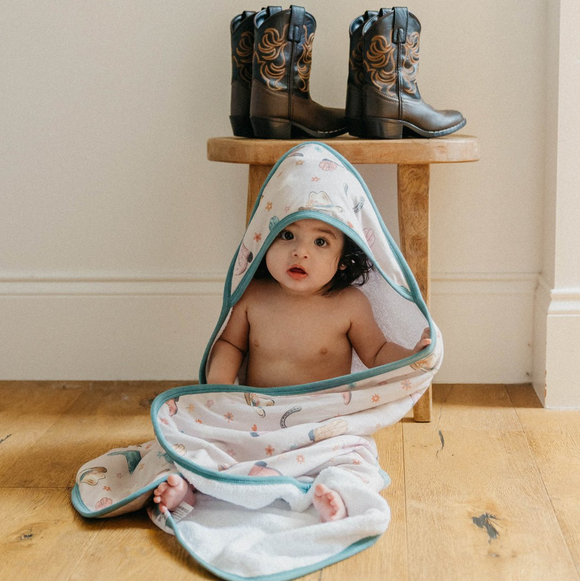 Cheyenne Knit Hooded Towel