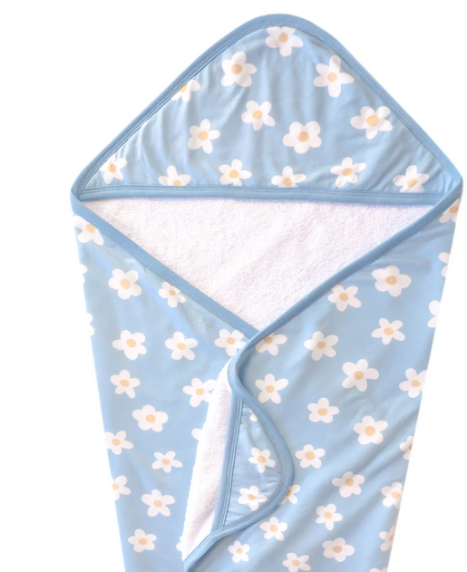 Della Daisy  Knit Hooded Towel