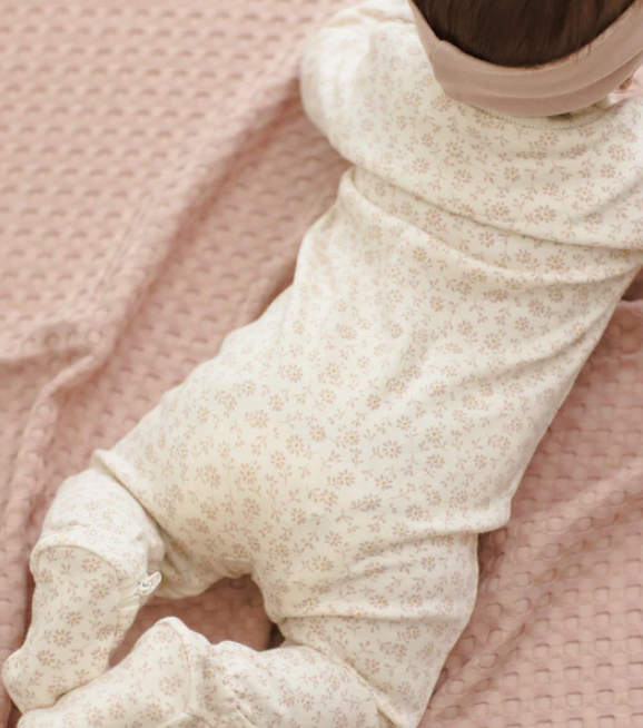 ZIP LONGSLEEVE SLEEPER FOOTIE DITSY