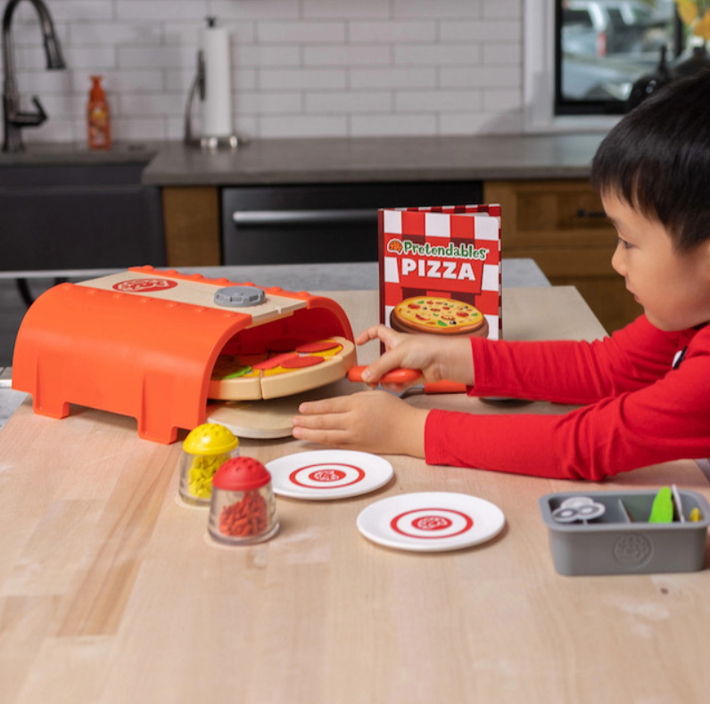 Pretendables Backyard Pizza Oven Set - Elegant Mommy