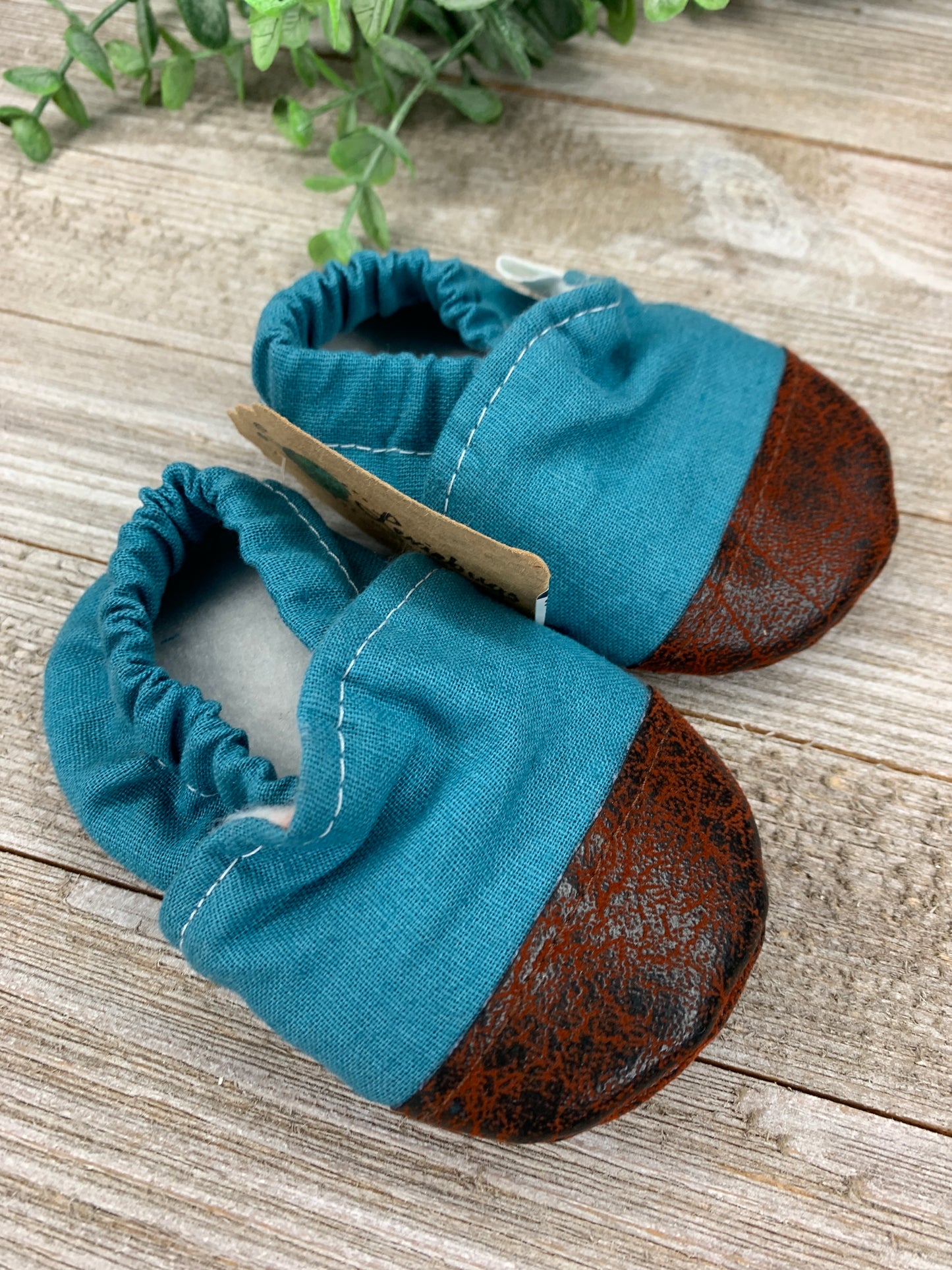 Lexiebugs 9-12 M Solids - Copper Bottom - Elegant Mommy