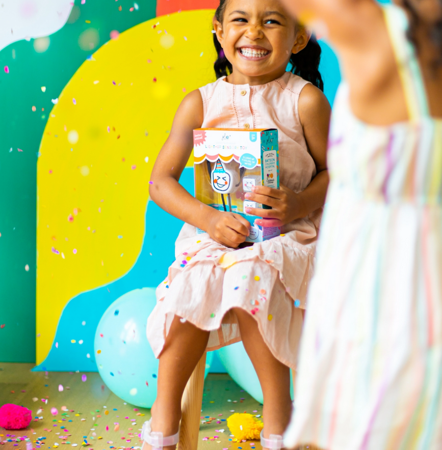 GloPals : Characters - Elegant Mommy