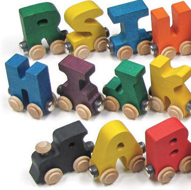 Wooden Name Trian - Stained - Elegant Mommy