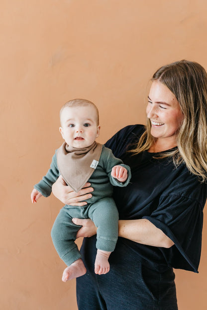 Copper Pearl Dune Bibs - Elegant Mommy